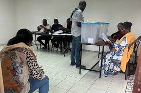 Comores-Présidentielle 2024: Plus de 60% des électeurs ont voté dans le calme