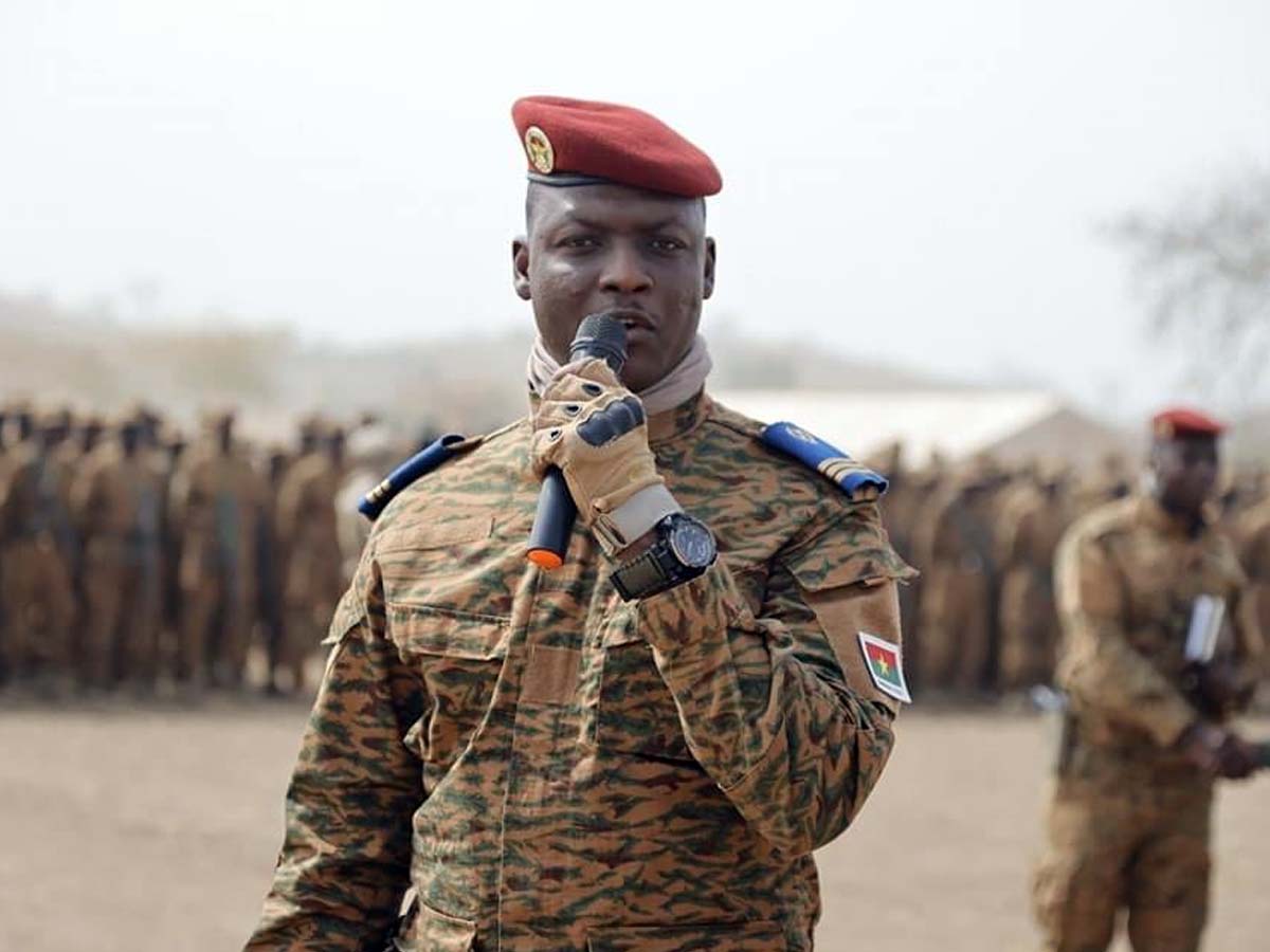 Le Président Burkinabè, Traore interpelle les syndicats au sujet de leur apport dans la poursuite de la reconquête territoriale