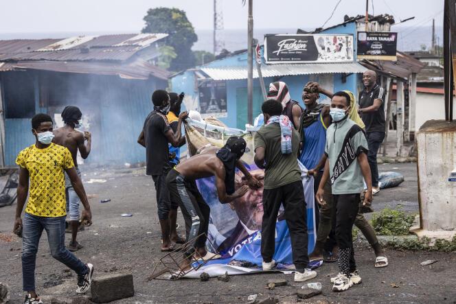 Instauration d’un Couvre-feu aux Comres après les violentes contestations de la victoire du Président Azali Assoumani