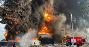 L’impact de l’incendie du principal dépôt d’hydrocarbures en Guinée, estimé à près de 414 millions de US dollars