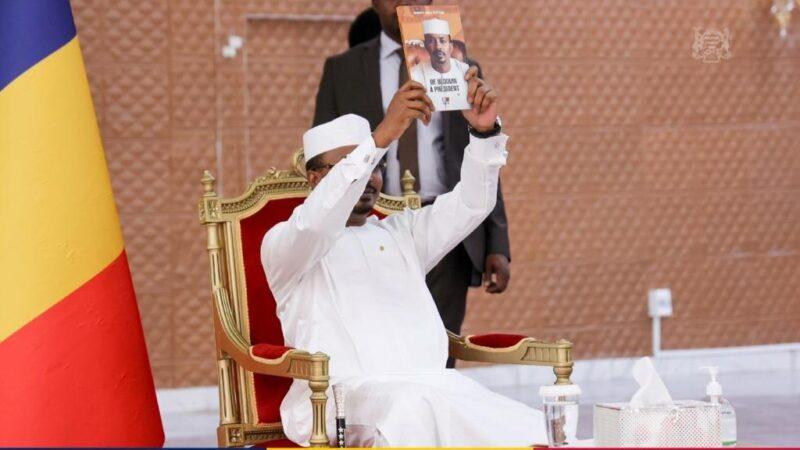 Tchad : le président Mahamat publie son autobiographie et lance son Site Web personnel