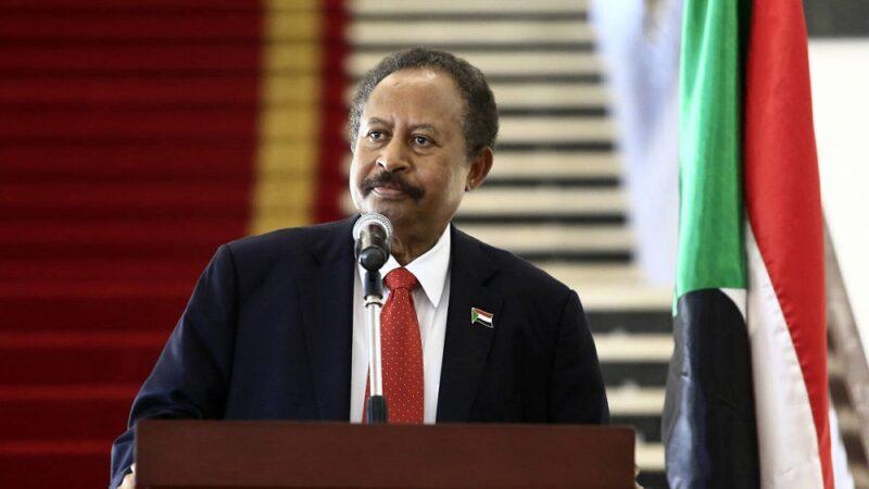 L’ex-Premier ministre soudanais en exil, Abdallah Hamdok, visé par une enquête officielle avec de graves chefs d’accusation