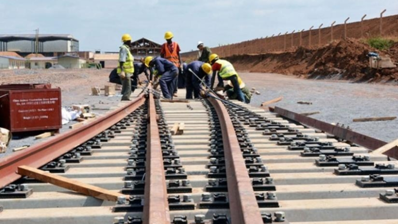 La Banque mondiale accélère la desserte ferroviaire de la Tanzanie à travers un financement de 200 millions de dollars