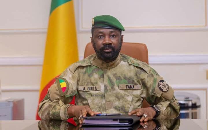 Mali : Goïta acte la dissolution des partis politiques