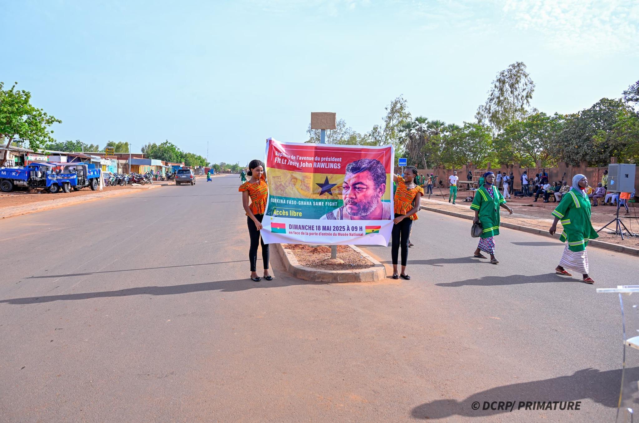 Le Burkina Faso baptise une avenue à Ouagadougou du nom de l’ancien président ghanéen John Jerry Rawlings