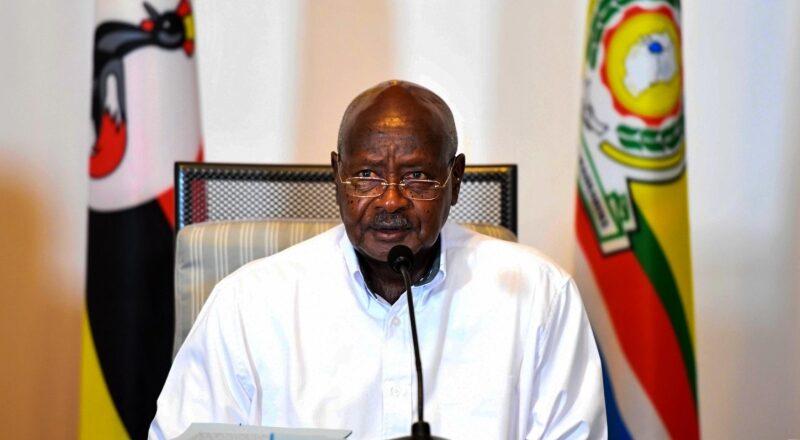 Le président de l’Ouganda, Yoweri Museveni, 80 ans, candidat officiel pour la présidentielle de janvier 2026