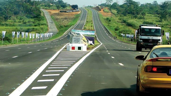 Côte d’Ivoire : La société MEGABAT sommée de suspendre ses activités de transport après un accident ayant fait 16 morts et 17 blessés