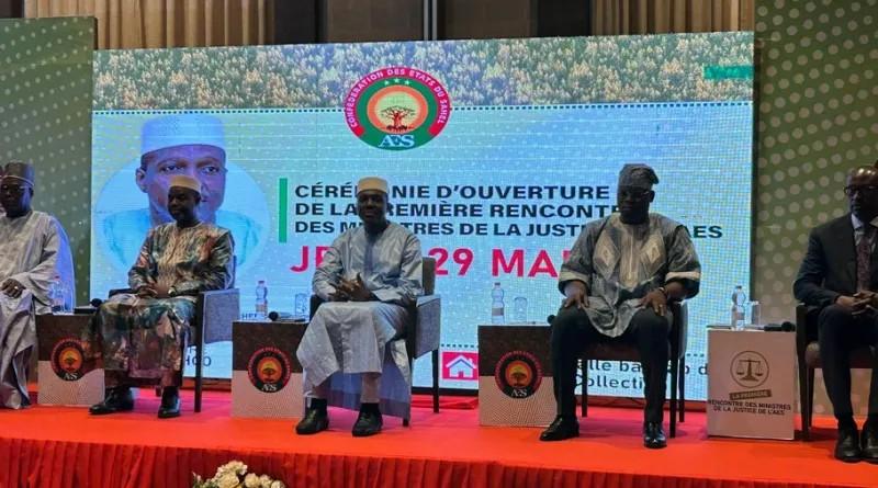 L’AES condamne les sanctions visant les militants panafricanistes