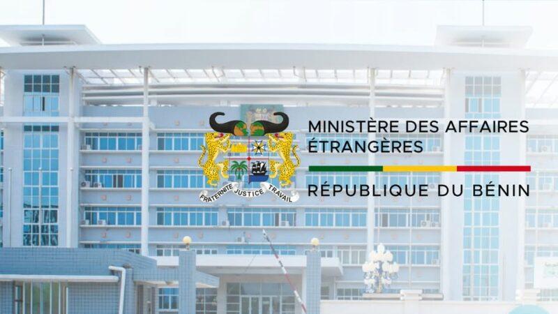 Le Bénin prévoit des poursuites judiciaires à l’encontre de toute personne proférant des invectives envers les autorités gabonaises