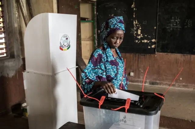Guinée: Les Guinéens appelés aux urnes le 28 décembre prochain pour la présidentielle et attendent l’annonce de la date des législatives