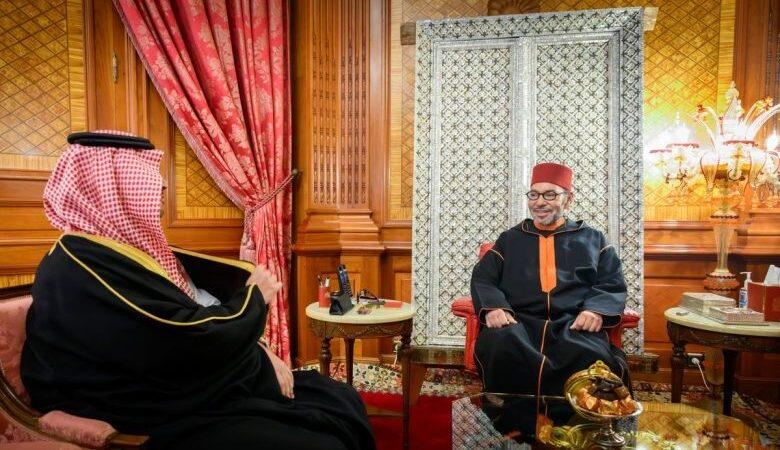 Le Roi Mohammed VI reçoit à Casablanca, un émissaire du Roi et du prince héritier d’Arabie saoudite, porteur d’un message verbal