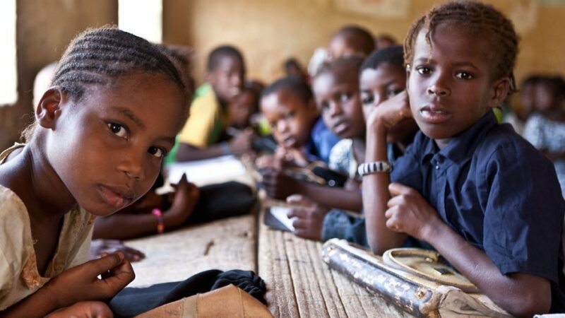 Suspension temporaire des cours au Mali, à partir de ce lundi 27 octobre, à cause d’une pénurie de carburants