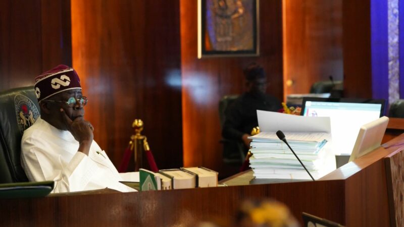 Le président nigérian Tinubu place son pays en état d’urgence sécuritaire