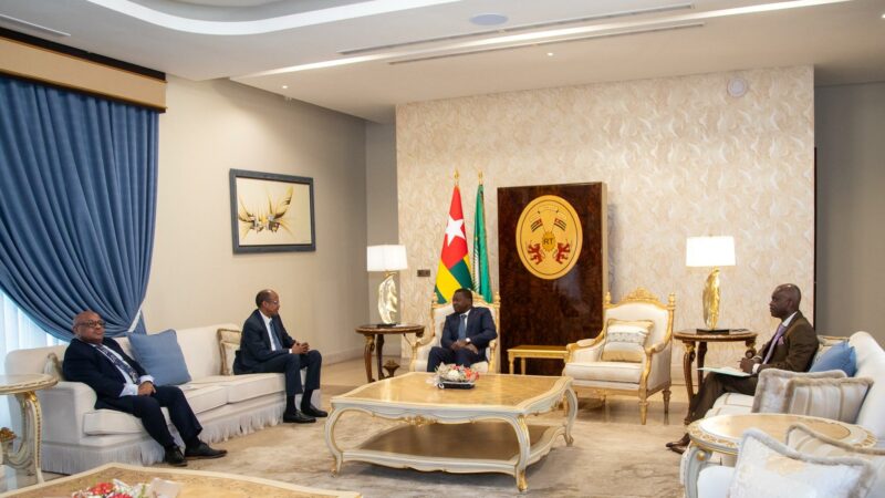 Crise à l&rsquo;Est de la RDC : Le Président de la Commission de l’UA en concertation stratégique à Lomé