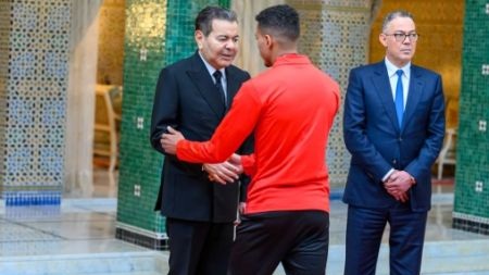 Le Prince Moulay Rachid reçoit à Rabat, Les Lions de l’Atlas, finalistes de la CAN 2025