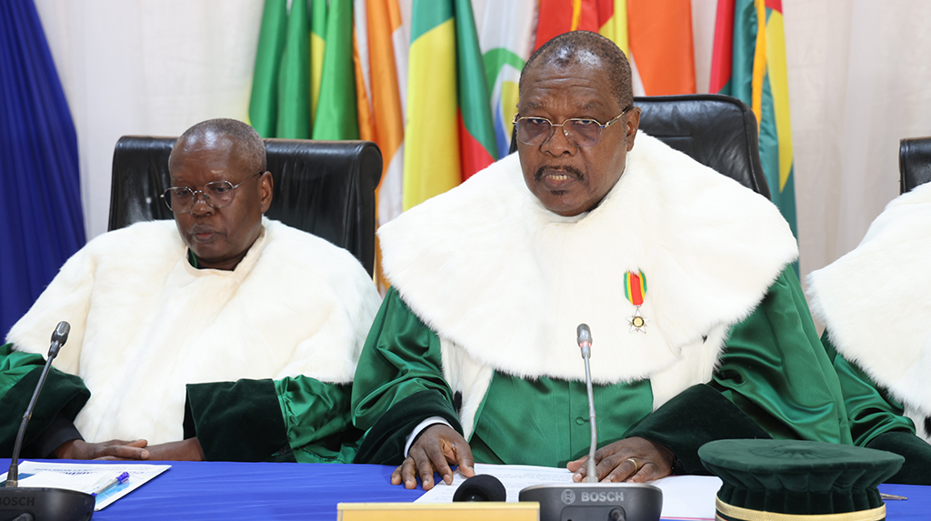 Le magistrat togolais, Kuami Gameli Lodonou officiellement installé à la présidence de la Cour de Justice de l’UEMOA