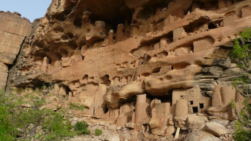 L’UNESCO et l’ALIPH intensifient la réhabilitation de la falaises de Bandiagara au Mali