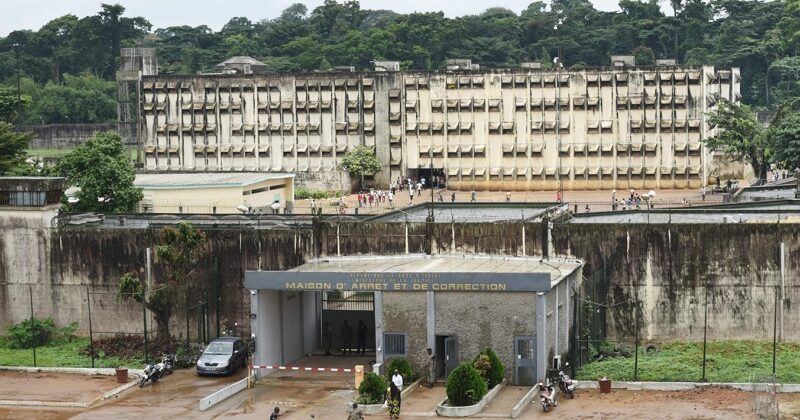 Le gouvernement ivoirien répond réfute les accusations d’Amnesty International au sujet des détenus de la crise électorale de 2025