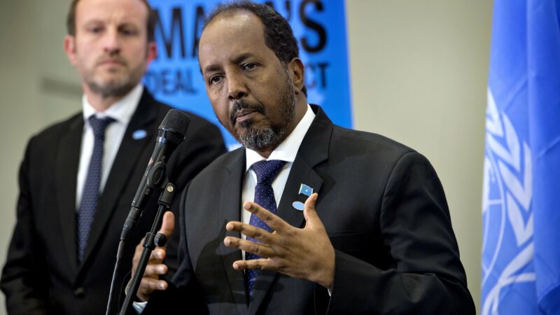 Une nouvelle Constitution entre en vigueur en Somalie avec des changements dans la loi électorale