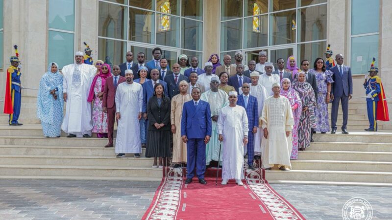 Le président tchadien, Mahamat Deby menace de suivre personnellement l&rsquo;exécution le feuilles de route ministérielles