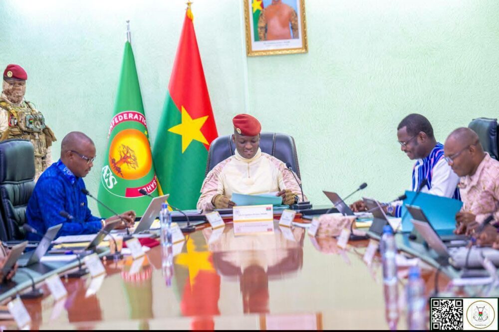 Le gouvernement burkinabè se lève contre les abus tarifaires dans les structures privées de l’enseignement
