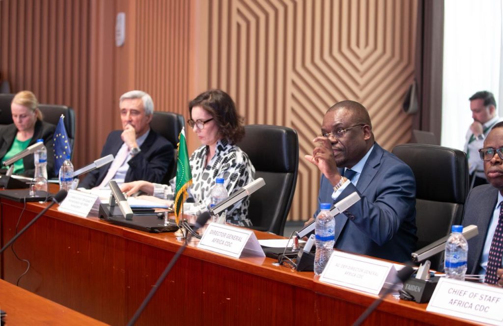 Riposte contre Ebola : L’UE débloque 11,5 millions d’euros en soutien au CDC Afrique