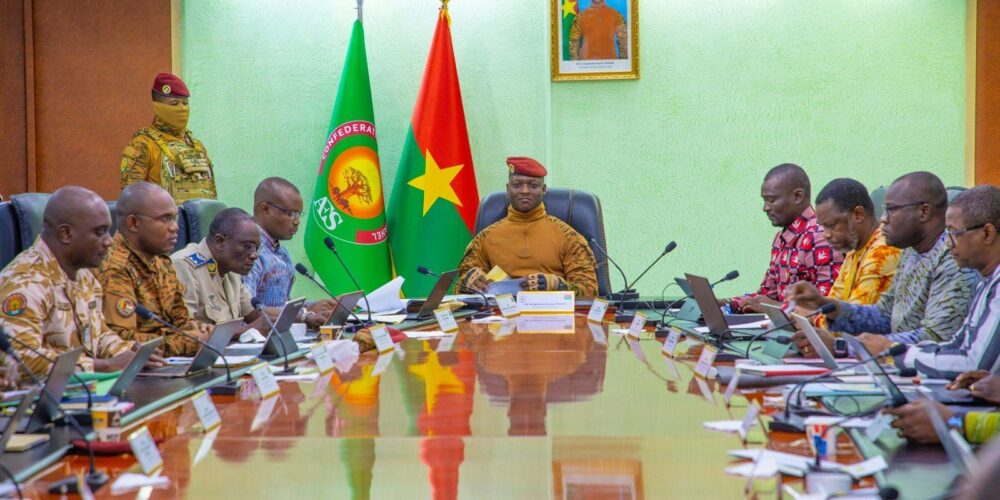 Le Gouvernement burkinabè encadre les appels à la solidarité pour protéger la dignité humaine