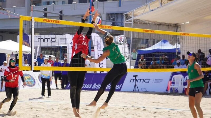 Championnat d’Afrique de beach-volley : La sélection féminine marocaine bat l’Algérie et file en demi-finales