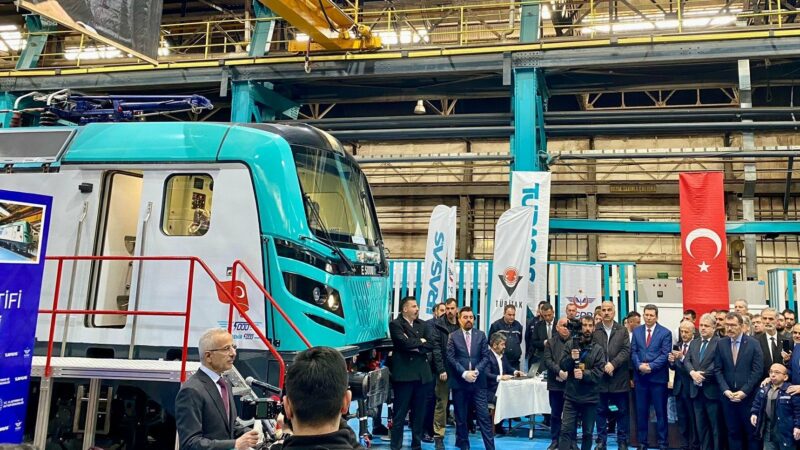 La Turquie exporte sa première locomotive diesel-électrique nationale vers l&rsquo;Afrique