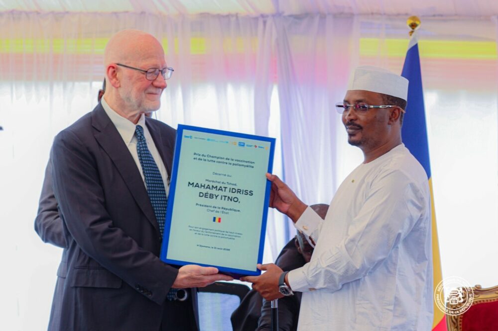 Le Président tchadien Mahamat sacré champion de la vaccination