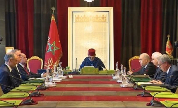 Le Roi Mohammed VI préside une réunion de travail consacrée à l’examen de l’état d’avancement de Nador West Med et de Tanger Med 3