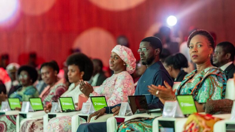 Le Président sénégalais Diomaye Faye salue le leadership des Premières femmes d’Afrique