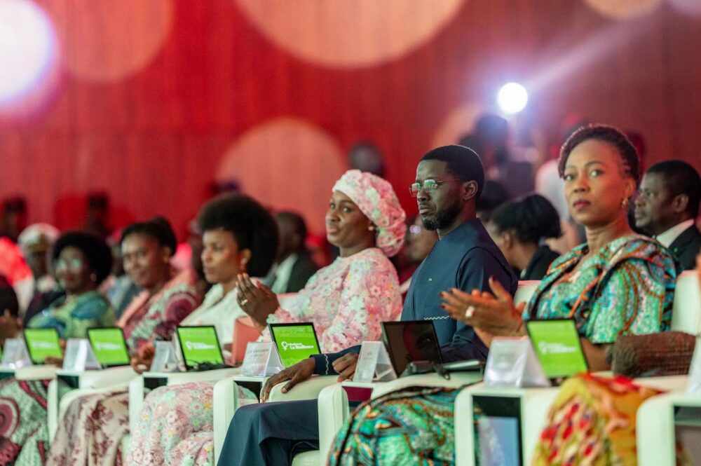 Le Président sénégalais Diomaye Faye salue le leadership des Premières femmes d’Afrique
